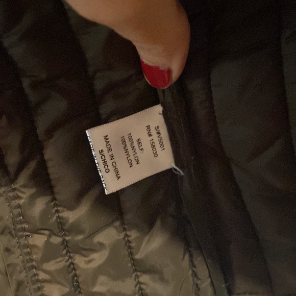 Ultra Light Packable Puffer Vest - Picture 5 of 6